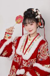 -桃子造型婚纱礼服(凤起广场店)
