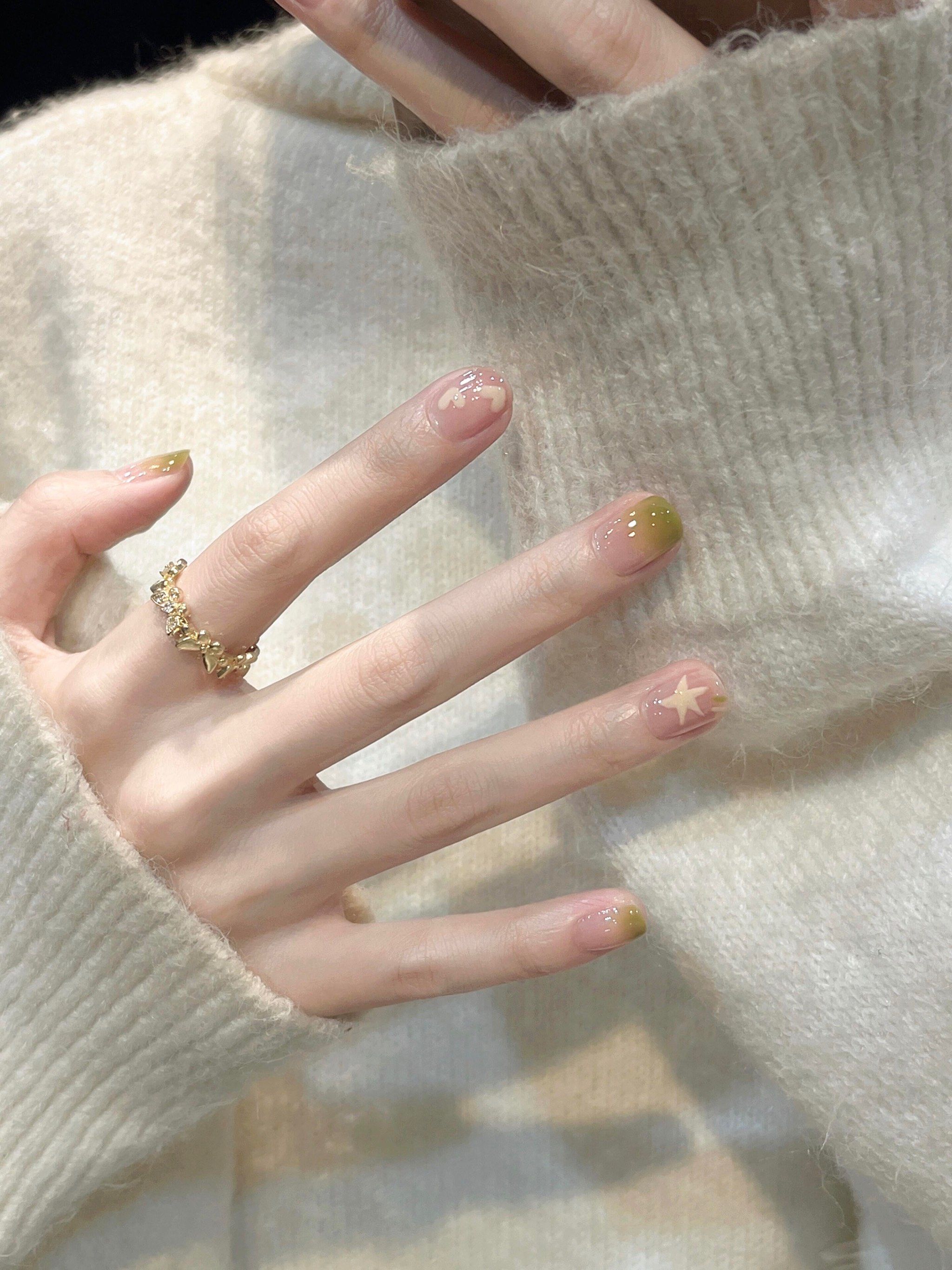 清新裸色系美甲好心情