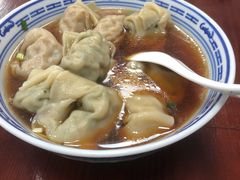 半菜半肉-古徽州馄饨店(宝安路店)