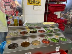 自助调料区-花苑美食横琴生蚝火锅(拱北粤华路店)