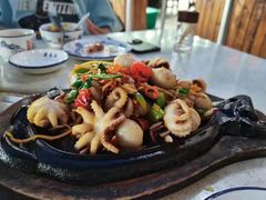 -三亚火车头万人海鲜广场