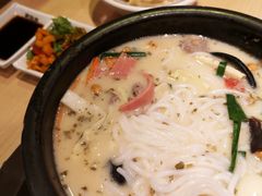 蒙自传统过桥米线-蒙自源过桥米线(港惠新天地店)