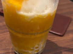 -港丽餐厅(正大店)