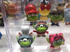 -泡泡玛特POPMART(武汉天地壹方店)