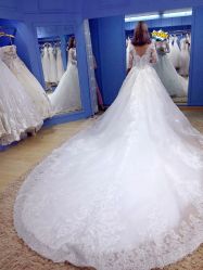 -觅白婚纱礼服馆