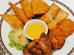 油炸拼盘-Methavalai Sorndaeng