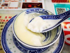 -广信牛奶甜品世家(台东店)
