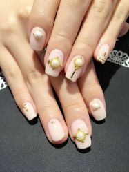 -Hertha Beauty Salon