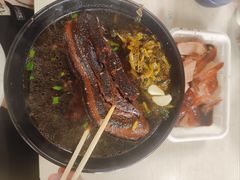 -小龙大肉面馆