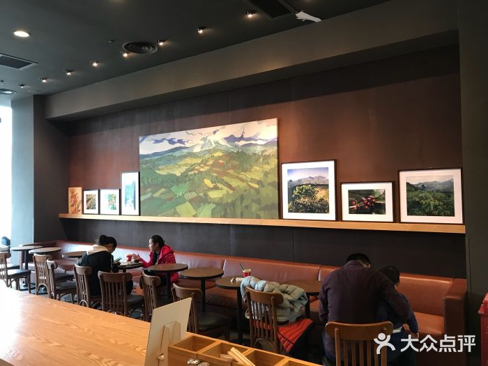 星巴克(泰安万达店)大堂图片