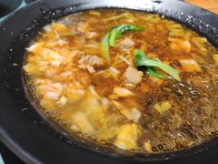 -八月美食小馆(银泰城总店)
