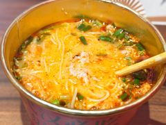 -鹤江桥·红油牛肉粉(SKP店)