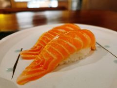 三文鱼手握寿司-潮澎派·潮汕菜大排档(南较西路店)