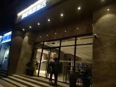 -如家商旅酒店(上海外滩南京路步行街地铁站店)