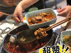 -蛙两只美蛙鱼头火锅(恒茂店)