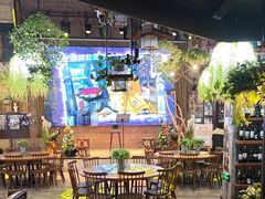 -临界音乐酒馆·小龙虾·江湖菜(华熙LIVE·鱼洞店)