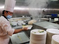-三英温泉度假酒店-自助餐厅