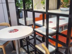 -华莱士·全鸡汉堡(五号路店)