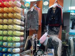 -玛奴拉改衣(万里家乐福店)