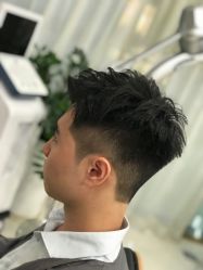 点击看大图 -八佰伴8008星级形象店
