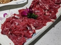 现切牛肉-贵府酸汤牛肉火锅·贵州老字号(飞山街店)