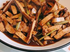 -鑫小城故事·砂锅·排骨藕汤(兴业路店)