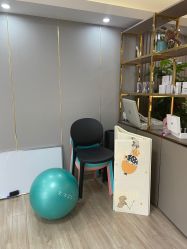 -Mamom club 慢会所(爱丁堡店)