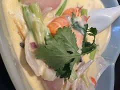 -大头虾越式风味餐厅(光明广场店)