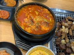 -肉甲韩国木炭烤肉(新壹街1店)