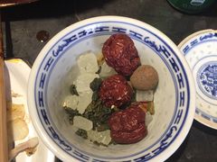 -巴四老城区炭火蛙锅(张江店)