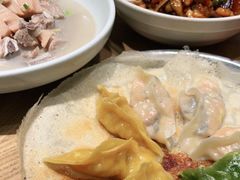 -宽鲜锅贴家常菜(永旺东部购物中心香港中路店)