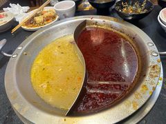 -沸炉重庆老火锅(军事博物馆店)