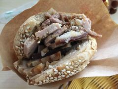 -洪峰浩老北京烧饼夹肉(角门路店)
