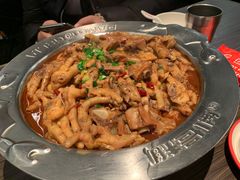 鸡爪煲-胖哥俩肉蟹煲(湖滨银泰in77店)