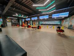 -极限PLAY运动娱乐新世界·团建派对表演休闲馆·室内高空游乐园