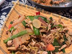 腌菜炒肉-滇道云南特色料理(康定路店)