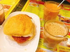 猪扒菠萝包-龙凤冰室