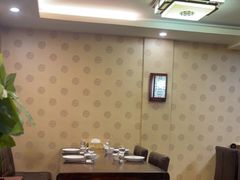 -赖厨潮汕砂锅粥