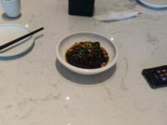 -峨嵋小镇·川菜(勒泰中心店)