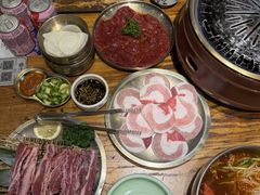 -韩景台烤肉(八大处店)