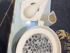-燕庭·纯燕窝·甜品下午茶(南京西路店)