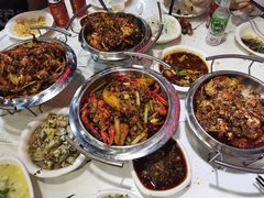 -凤凰路何眼镜香辣蟹(花果园店)
