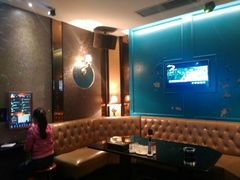 -萧邦音乐会所KTV(向西店)