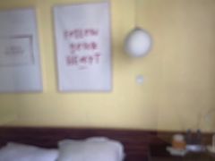 -卡罗酒店(东门晒布地铁站店)