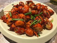 -巴厘龙虾·榜首油焖大虾(音乐学院·沿江酒馆店)