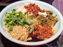 -热火朝天鲜切牛肉火锅(南强街巷店)