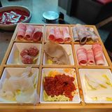 火锅和鸡汤一起吃是什么体验[调皮]