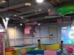 -星舰梦航(广百广场荔胜店)