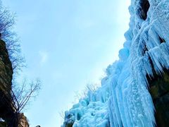 -大平台龙居瀑布旅游区