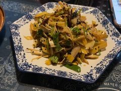 -蜗牛小馆醉乡民谣云南菜(惠新西里店)